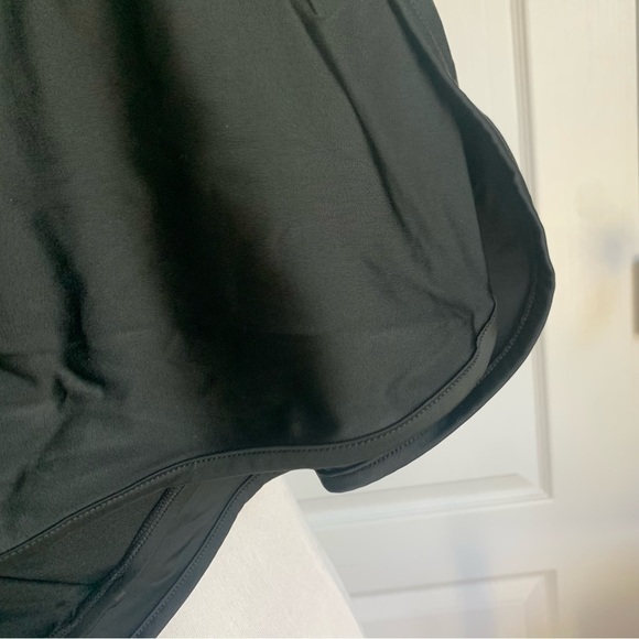 Simple Cacique Black Track Shorts - Picture 4 of 7